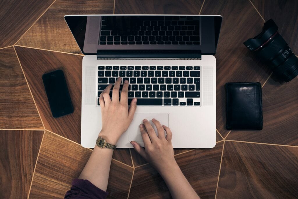 photographer on the computer