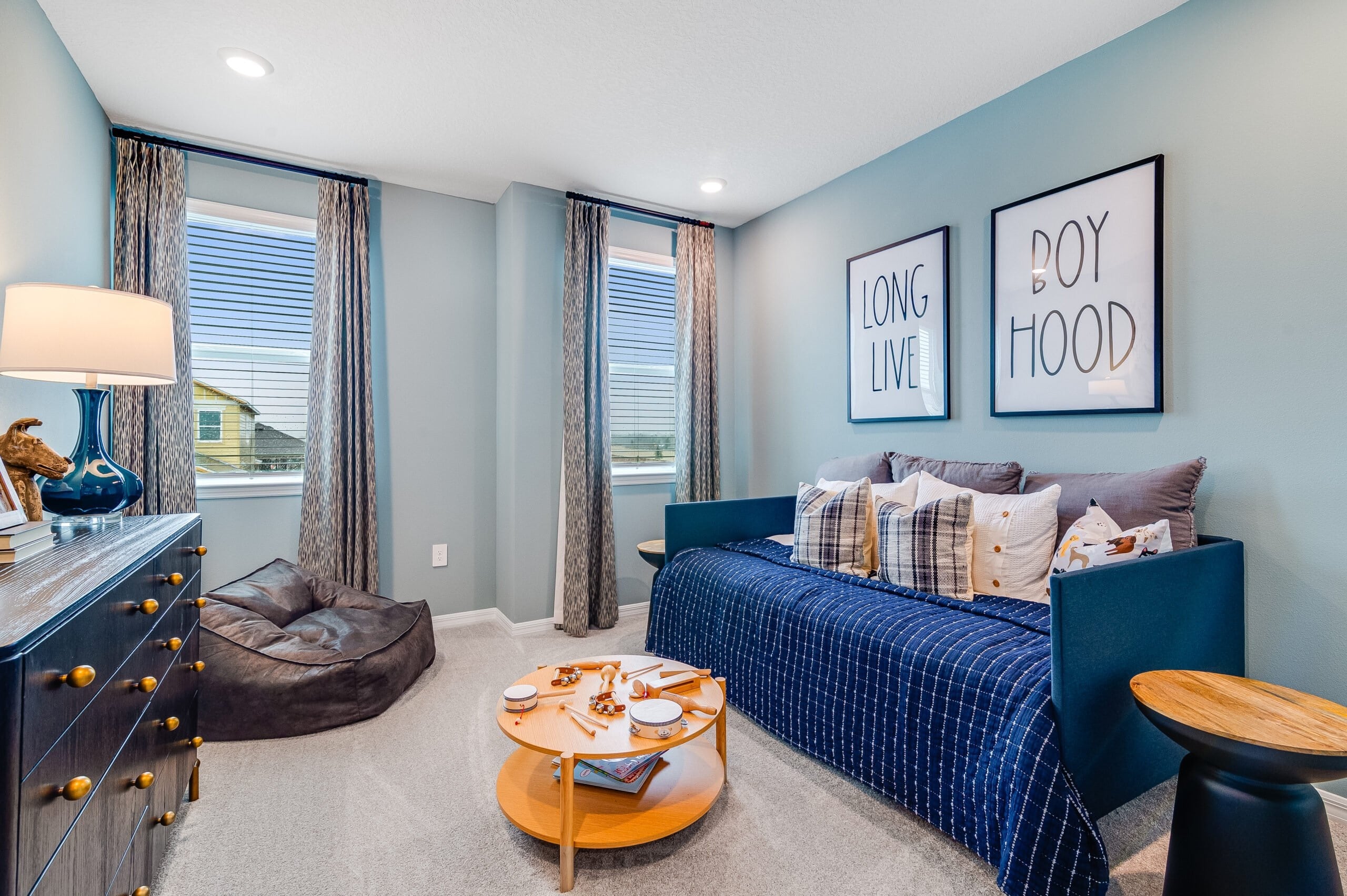real estate photography of bedroom