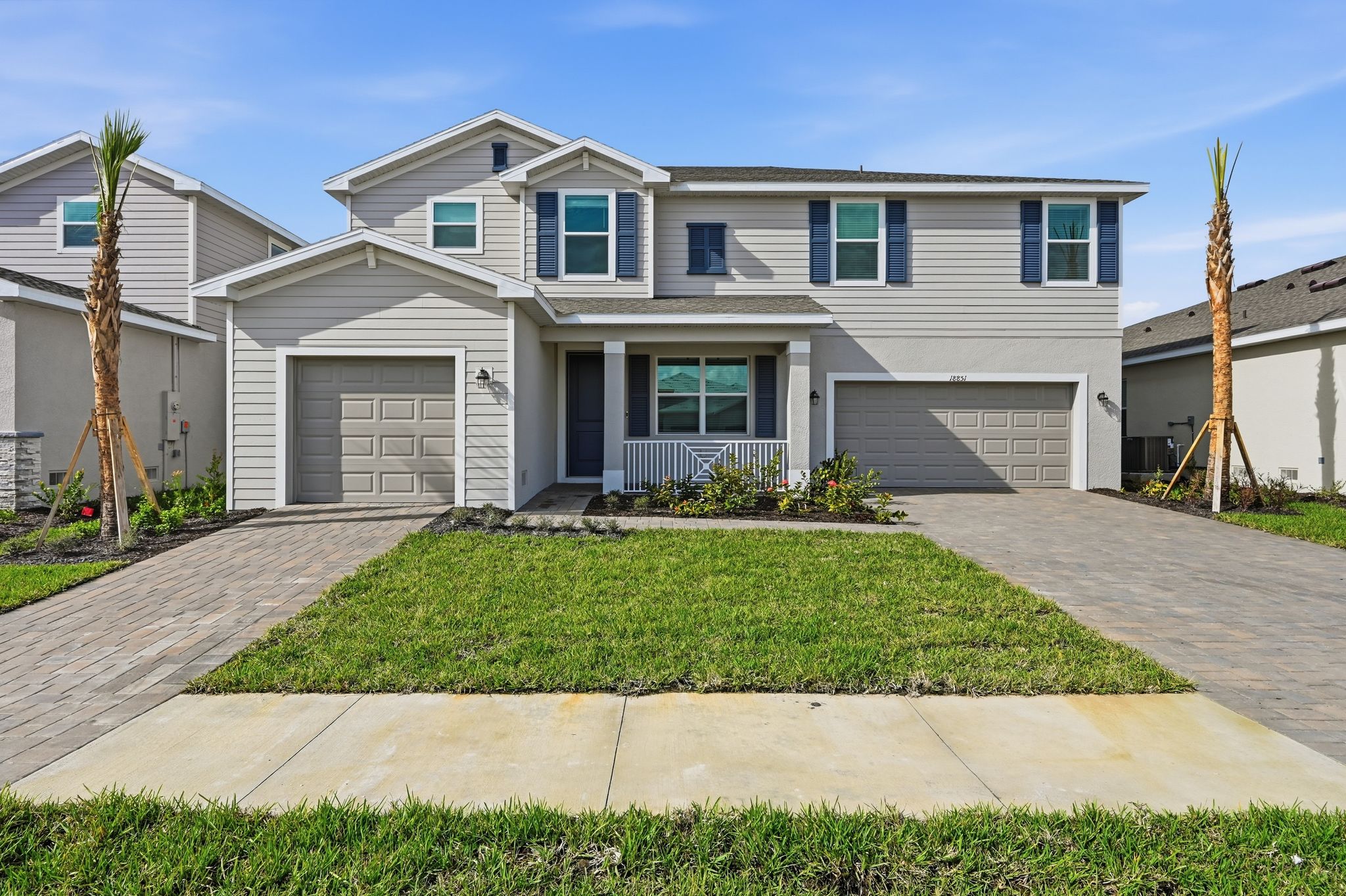 real estate front exterior photo