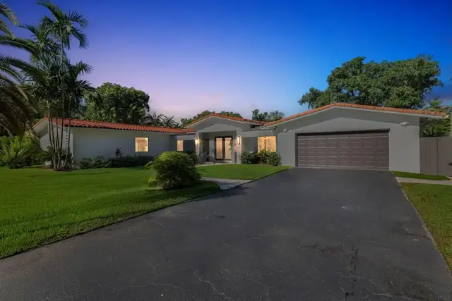 HDR vs. Regular Photos: Why It Changes How Buyers Feel About Your Listing