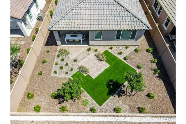 Home builder exterior photography