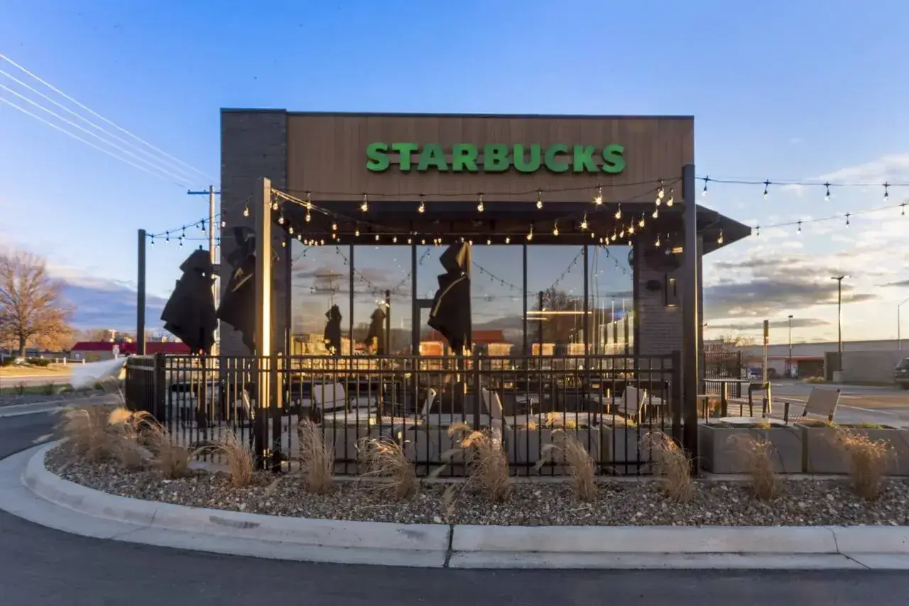 Starbucks location photography 1