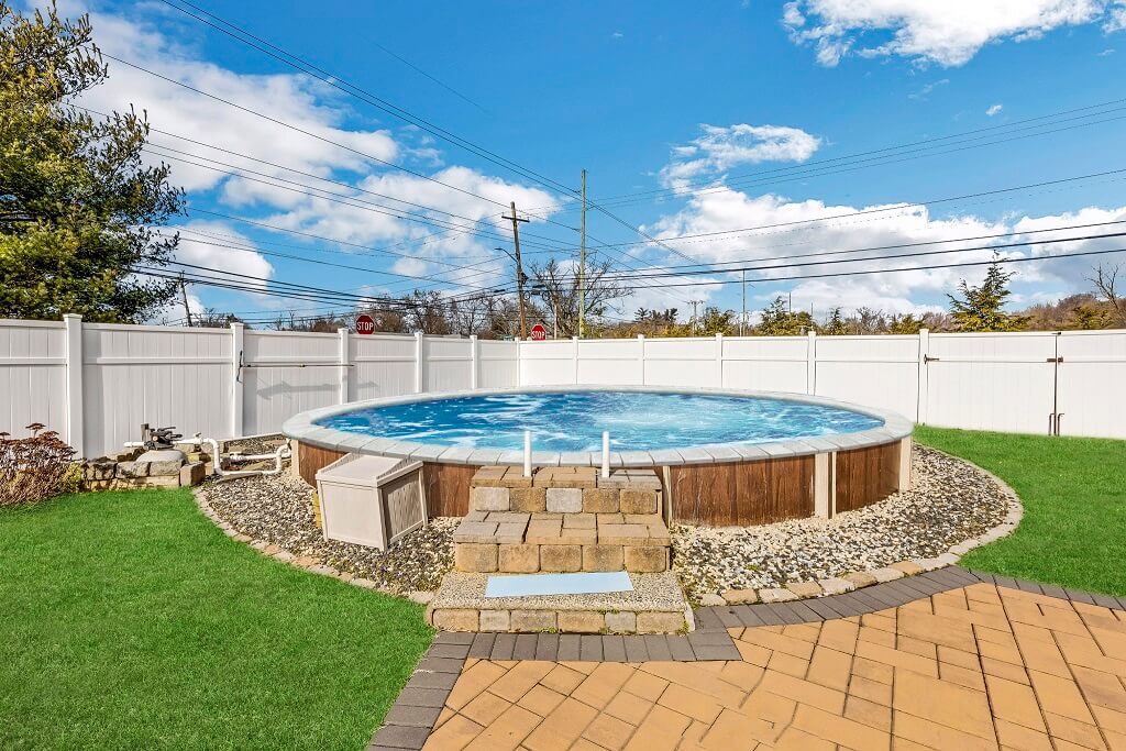 pool virtual staging after