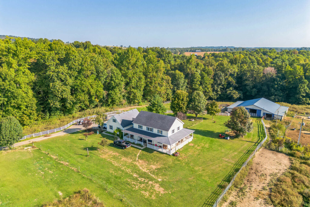 best-time-of-day-for-exterior-real-estate-photos Learn the optimal times for capturing stunning exterior real estate photos, maximizing natural light to showcase properties effectively. real estate photography, exterior photos, golden hour, dusk photography, cloudy days, tips for photographers, property lighting