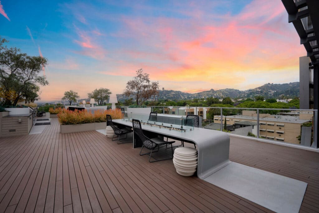 how-to-optimize-real-estate-photography-workflow Streamline your real estate photography workflow with effective pre-shoot preparation, on-site techniques, and efficient post-processing for stunning results. real estate photography, workflow optimization, photo editing, client delivery, shooting techniques