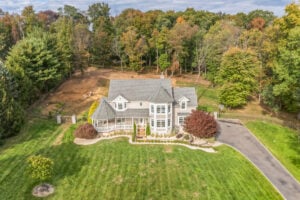 how-drone-videos-boost-property-listings Explore how drone videos enhance property listings, driving faster sales and higher prices by showcasing homes and their surroundings from stunning angles. drone videos, real estate marketing, property listings, aerial footage, buyer engagement, ROI, real estate tips