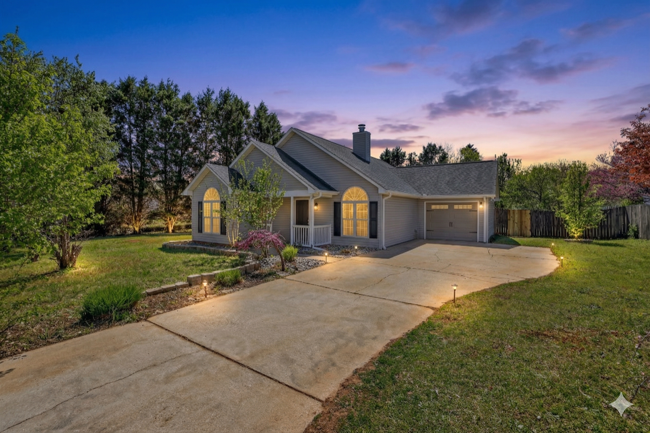 HomeJab real estate photo twilight